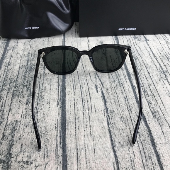 New Gentle Monster Flatba “My Ma” Black Sunglasses